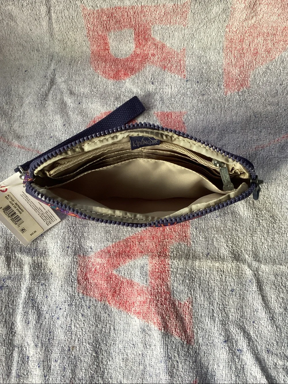 NWT Kipling Wristlet
